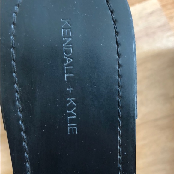 Kendall Kylie Sandals - Picture 4 of 4